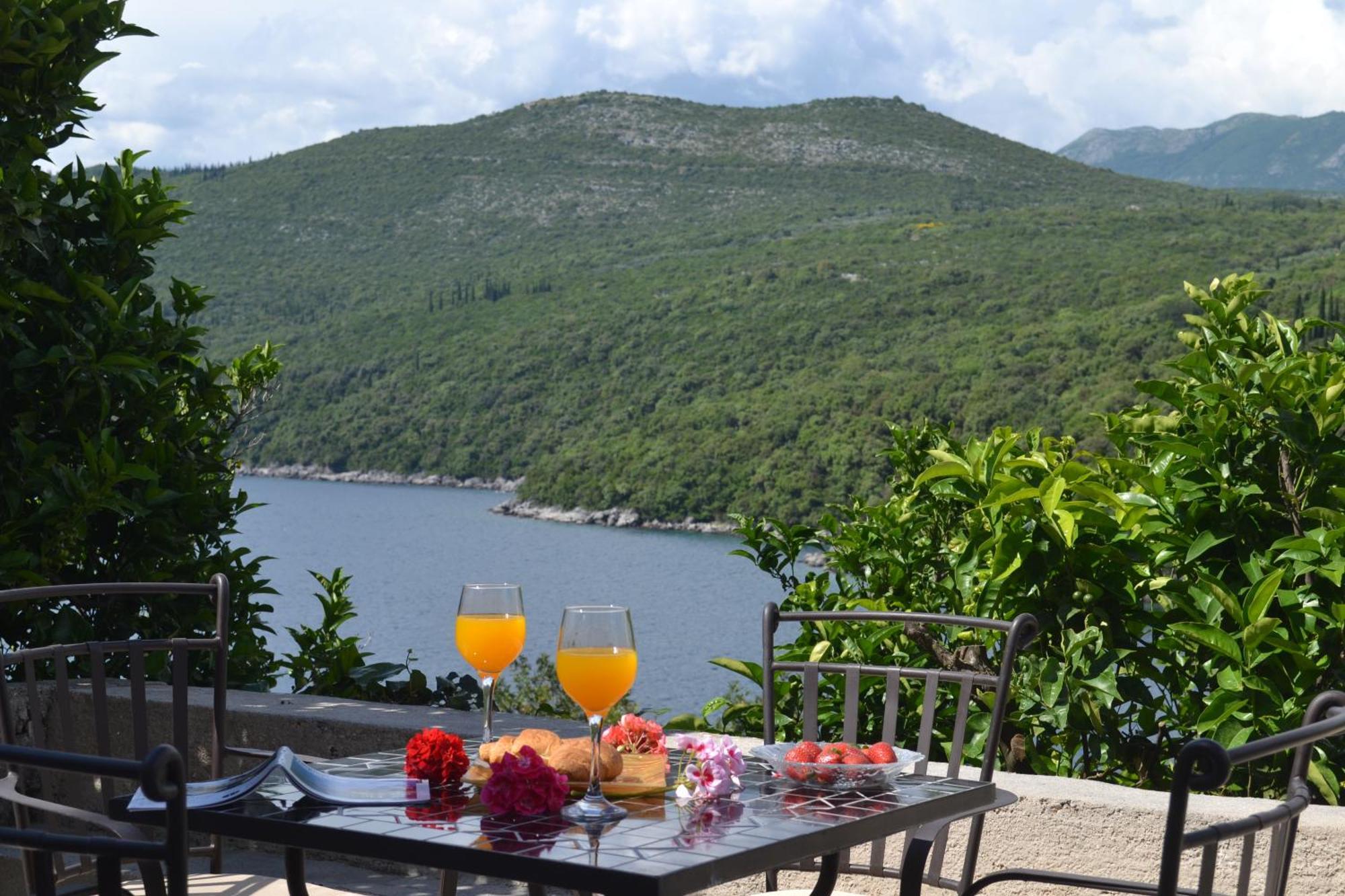 Apartment Mistral - Cosy Apartment With Sea View Молунат Екстер'єр фото