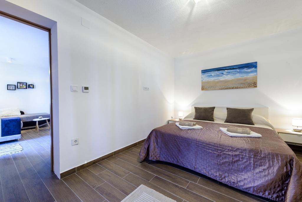 Apartment Mistral - Cosy Apartment With Sea View Молунат Екстер'єр фото