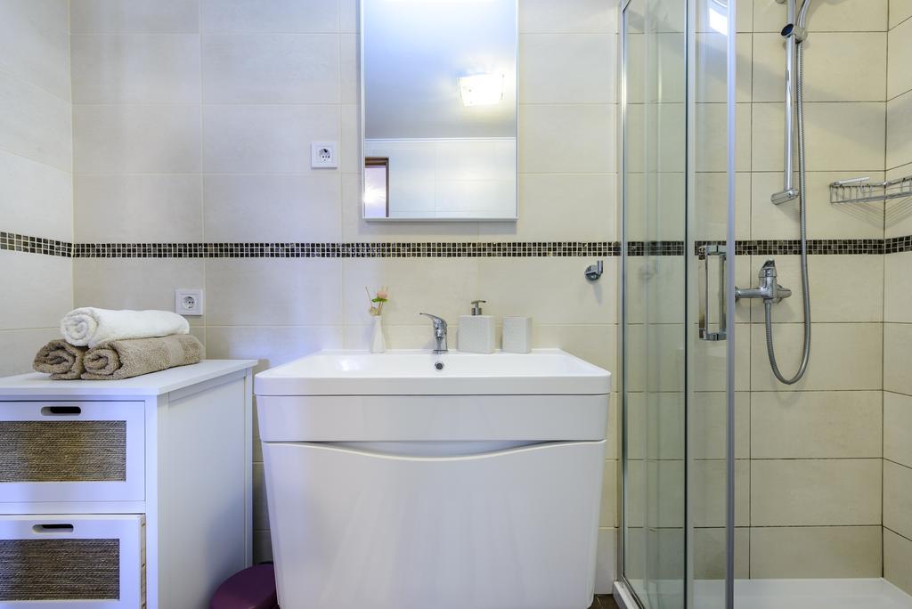 Apartment Mistral - Cosy Apartment With Sea View Молунат Екстер'єр фото